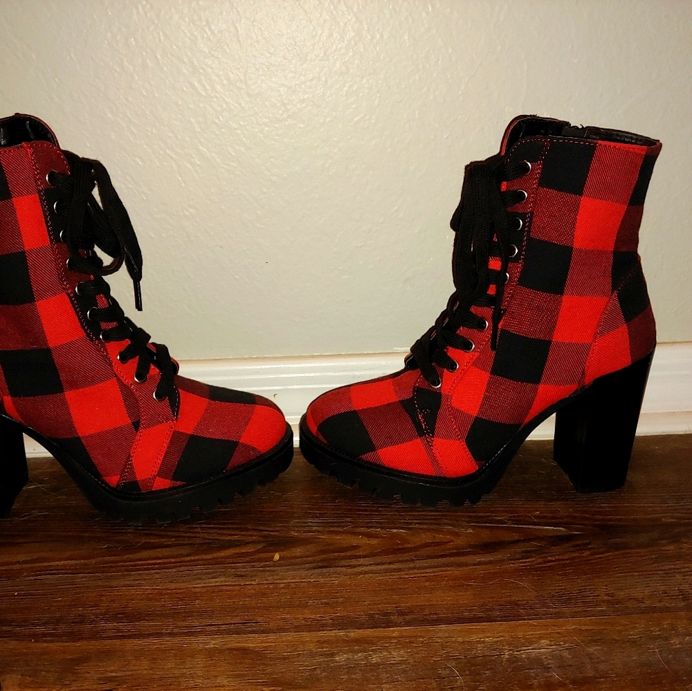 COPY - COPY - Plaid chunky heels